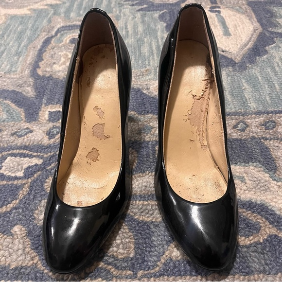 Ivanka Trump Heels - Picture 2 of 5